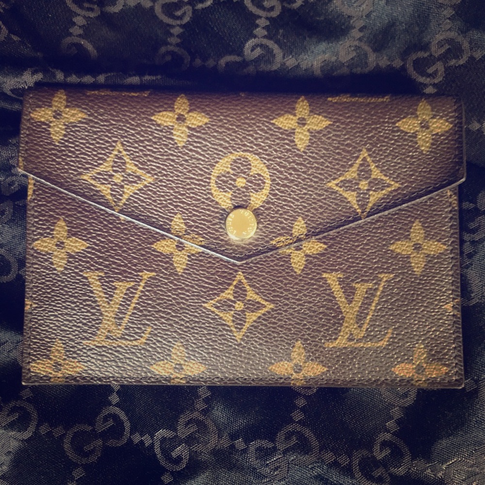 Louis Vuitton Envelope pouch